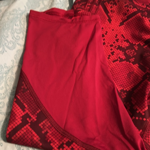 Lululemon Capri Athletica - Picture 7 of 12